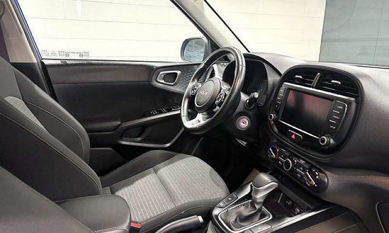 2022 Kia Soul Ex - N...