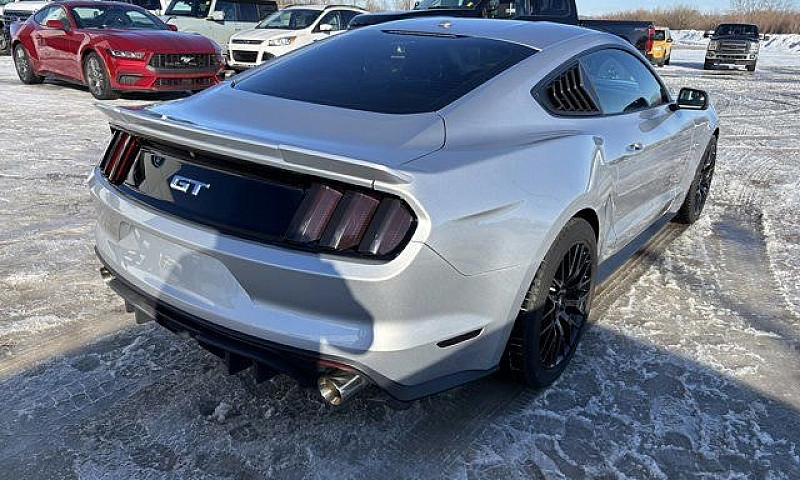 2015 Ford Mustang Gt...