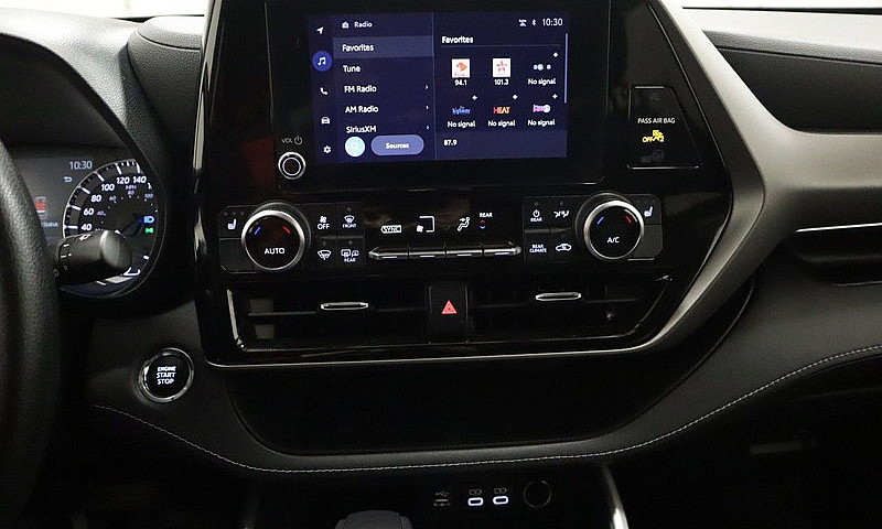 2023 Toyota Highland...