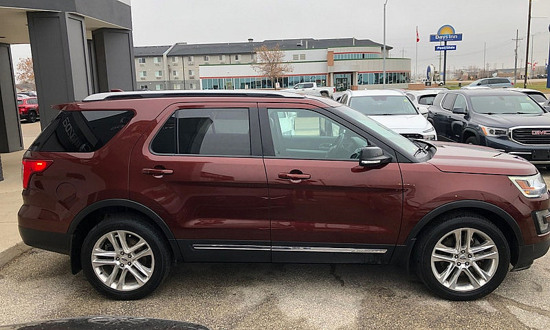2016 Ford Explorer X...