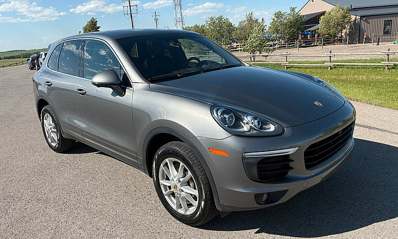 2018 Porsche Cayenne...