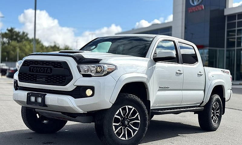 2021 Toyota Tacoma 4...