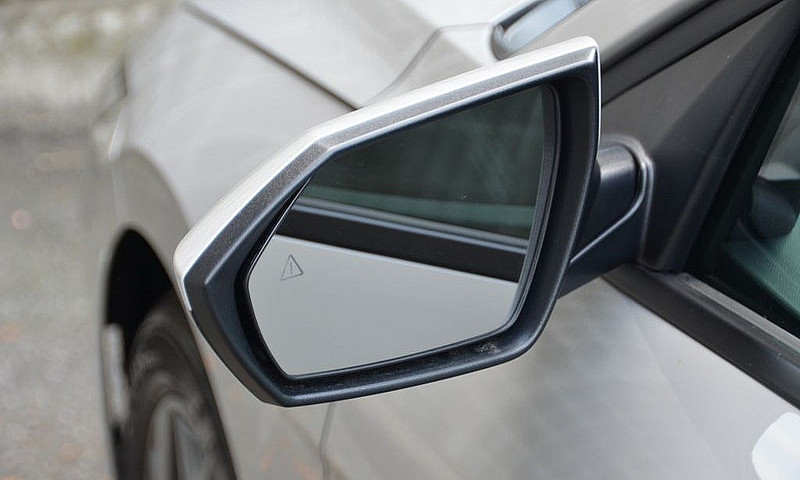 2025 Hyundai Elantra...
