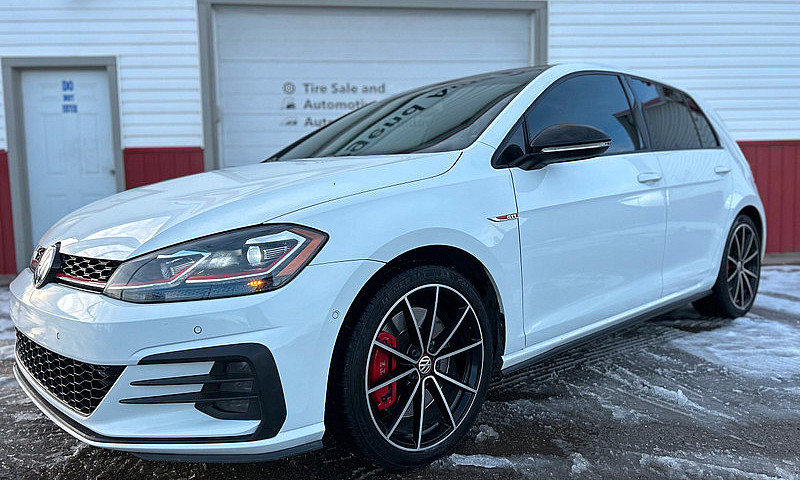 2021 Volkswagen Golf...