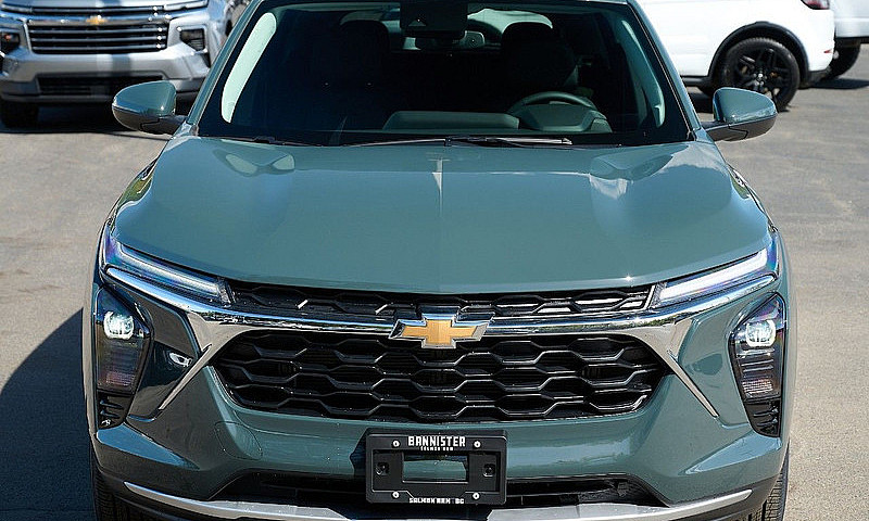 2025 Chevrolet Trax...