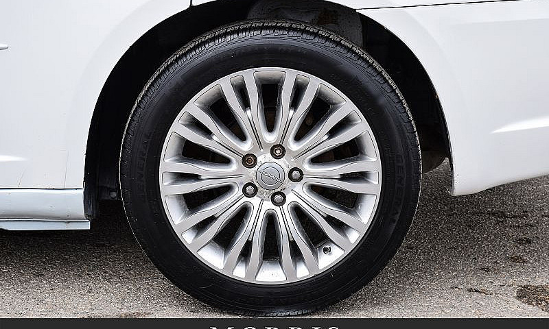 2014 Chrysler 200 To...