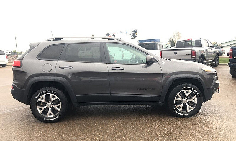 2016 Jeep Cherokee T...