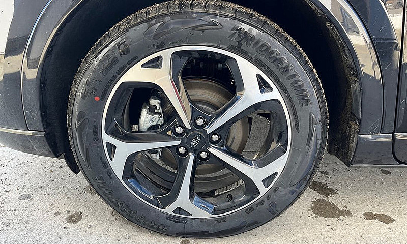 2023 Ford Escape St-...