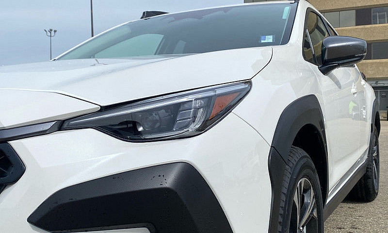 2025 Subaru Crosstre...