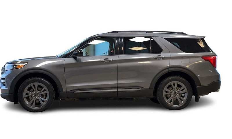 2022 Ford Explorer X...