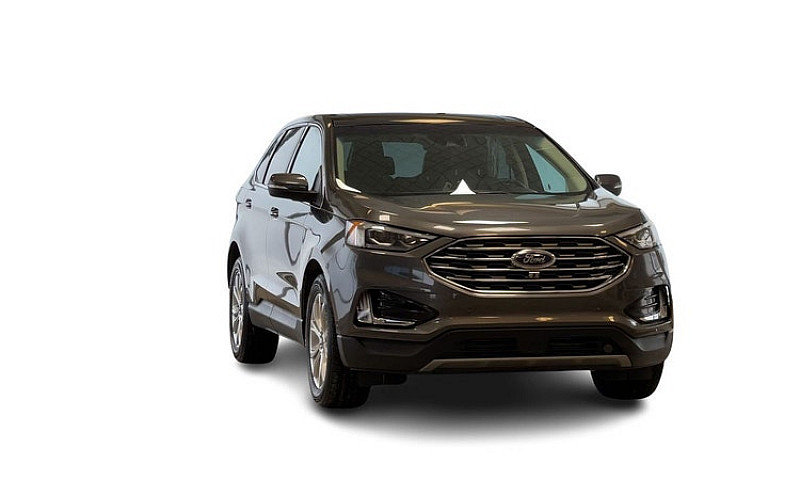 2020 Ford Edge Titan...