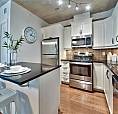 Beautiful 2-Bedroom Condo In Downtown
