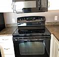 Two Bedrooms Laundry In Unit 