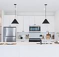 **3Bed 2.5Bath Duplex Suite For Rent In River Heights Location**