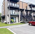 Spacious 3-bedroom Corner Unit–5 Appliances, Aylmer-5 Min Ottawa