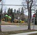 3 Br House (In A Fourplex) For Rent In Desirable Queen Alexandra
