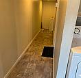 2 1/2 In Ndg Quiet Street. Very Clean. 1100 $/Month