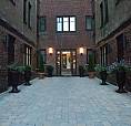 1 Mo Free -Bright Top Floor, 2 Bedroom 4 1/2, Renovated, Snowdon