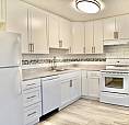 Modern Newly Renovated 2 Bedroom Apt - Century Park