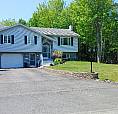 1999 Wellington Ave. Split-Level House In Stonegate Subdivision