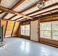 Chalet À Rénover +Dalle De Ciment + Terrain Pour 89 900$ Négo