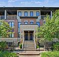 2-bedroom + Den / Underground Pkg / Vinyl Flooring – $2,100/mo