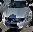 Nisan Altima 