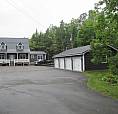 Beautiful Brook Front Home In New Brunswick