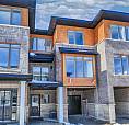 3-storey Townhome In Stoney Creek, 2 Berm, 3 Bath, 2 Parking