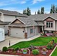  For Sale – Former True-Line Show Home With Two Garages!