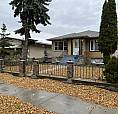 Live Here! Spacious, Light Filled 2 Bed+1 Bath Upper 1/2 House