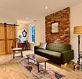Two Bedroom Suite In The Heart Of Durand 