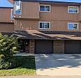 3bdrm 1410sq Triplex- Tons Of Storage, Fully Renovated