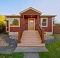 1201 Pleasant Street