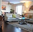 3 Bedroom House (main Level) - Nice & Clean - 2 Min To C-train