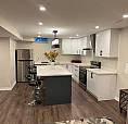 Luxury Modern One Bedroom Suite In Prestigious Aurora
