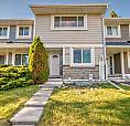 Excellent 3Bedroom 2.5 Baths Townhouse, Available Immediately