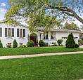 5 Beds 3 Baths House For Rent In Burlington