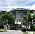 1 Bedroom Apartment In Downtown, 1 Block From Ctrain
