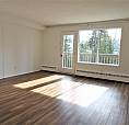 2Nd Floor 2 Bdrm 1 Bath Apartment+Parking+Balcony August 1St
