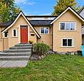 2834 Wyndeatt Ave Saanich, British Columbia