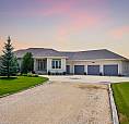 Meticulously Cared For 3bdrm 3bth Bng W/oversized Tpl Garage