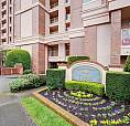 104 75 Songhees Rd Victoria, British Columbia
