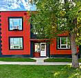Spacious And Bright 1 Bedroom With In Suite Laundry