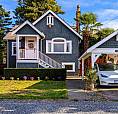 3721 Craigmillar Ave Saanich, British Columbia