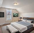 2Bdrm 196 Charlotte St West