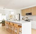 Th6 3450 Whittier Ave Saanich, British Columbia