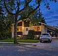 Great Features, 7 Beds, 4 Baths, 2 Car Garage 2kitchens Huge Lot