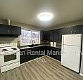 Beautiful 3 Bed, 1 Bath Main Floor Duplex 710 James St S