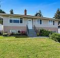 565 Baker St Saanich, British Columbia